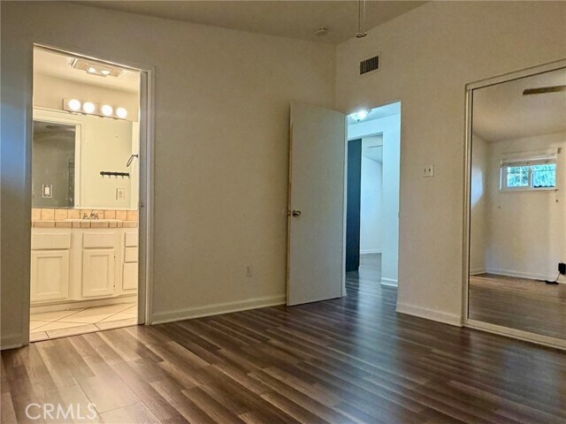 Building Photo - 832 S Prospero Dr