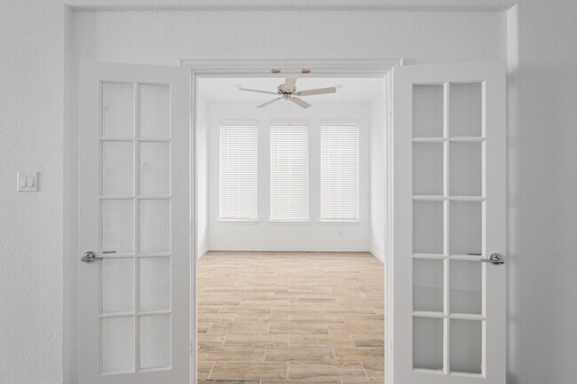 Building Photo - 3108 Cottonwood Ln