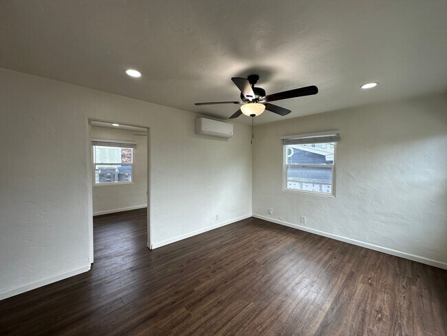 Building Photo - Newly remodeled 1BD/BA apartment home for rent in South Park!