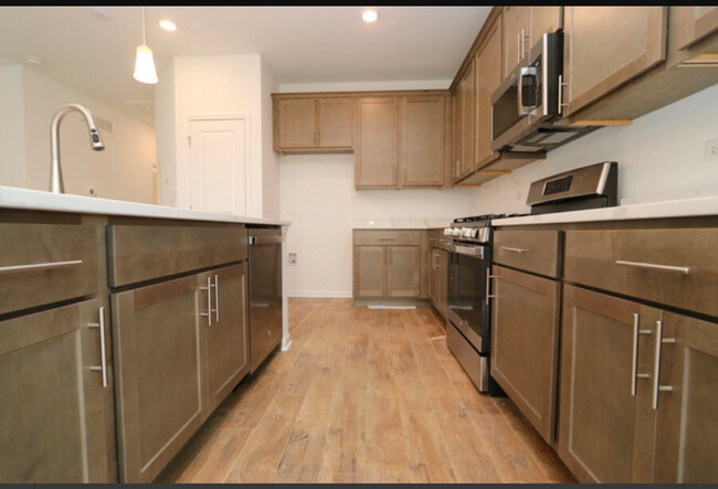 Kitchen - 4397 Chelsea Manor Cir