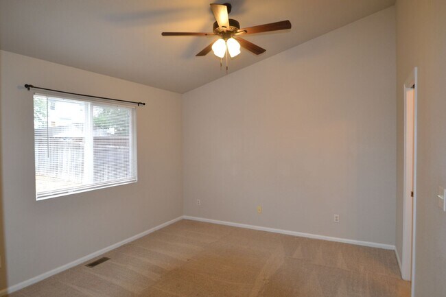 Building Photo - 3 bed, 2 bath with A/C in Fountain Mesa Heights - Available Now! MileStone Real Estate Services