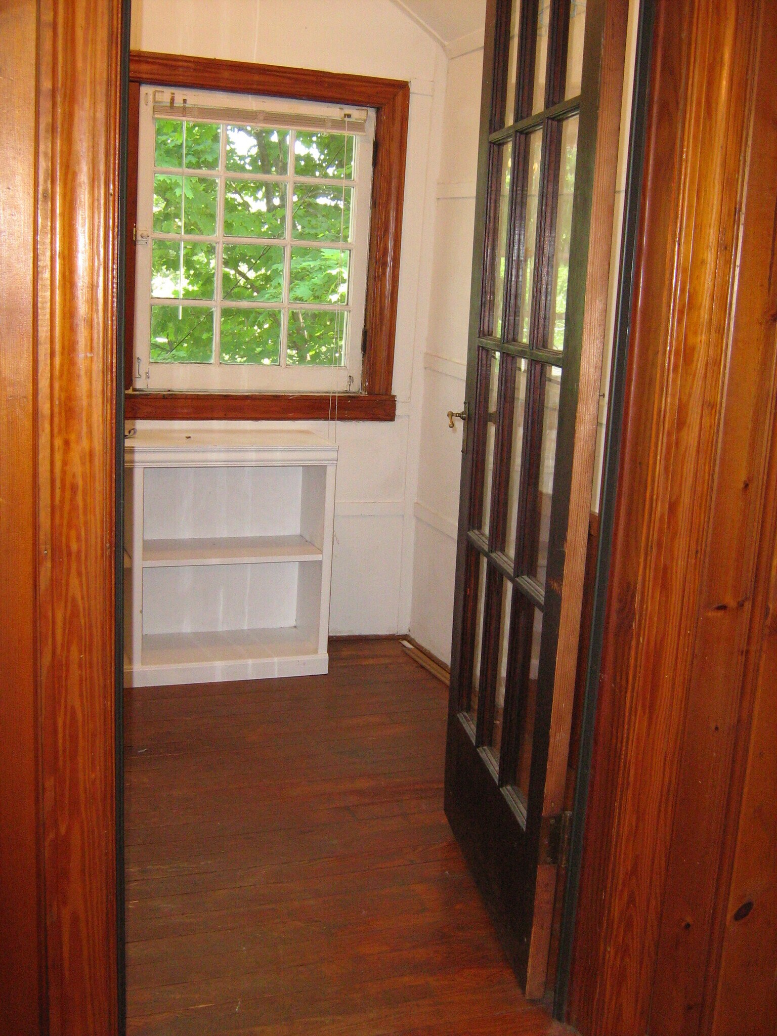 Building Photo - 210 Todd Ave