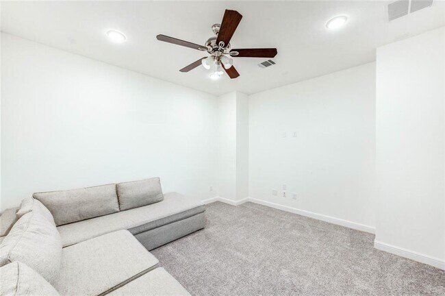 Building Photo - 4055 Woodland Meadow Dr