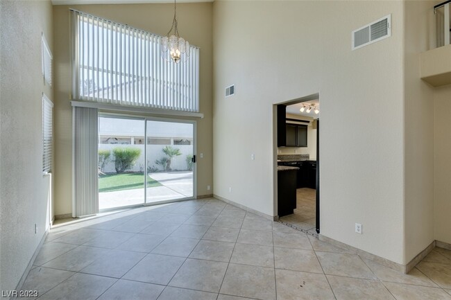 Building Photo - 2193 Eaglecloud Dr