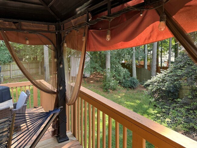 Building Photo - 109 Carmel Woods Ct