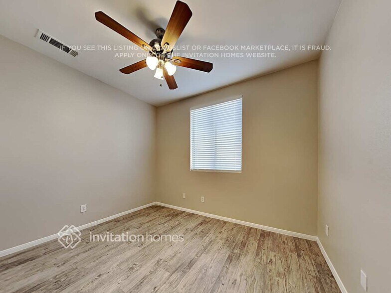 Building Photo - 7394 Longhorn Lodge Ave