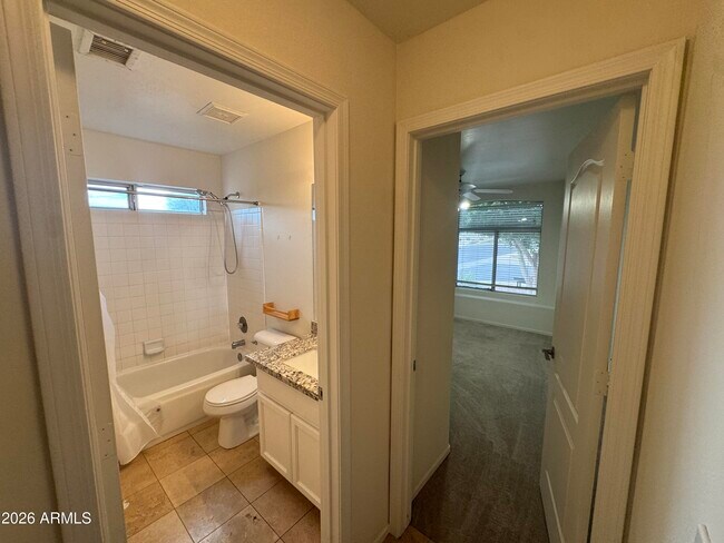 Building Photo - 7187 S Parkside Dr