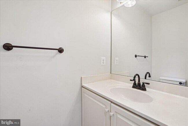 Building Photo - 18512 Fiddleleaf Terrace