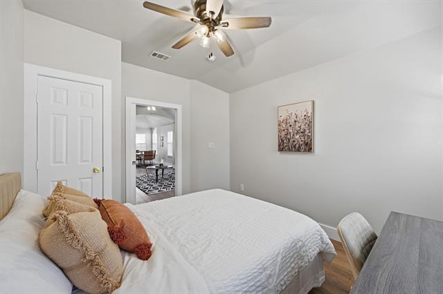 Building Photo - 3321 Versante Dr