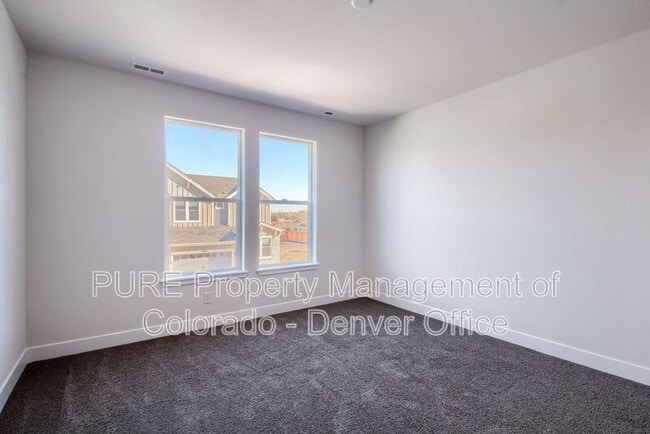 Building Photo - 1057 Torrey St