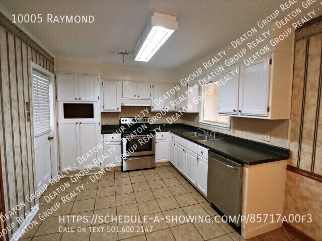 Building Photo - 10005 Raymond-