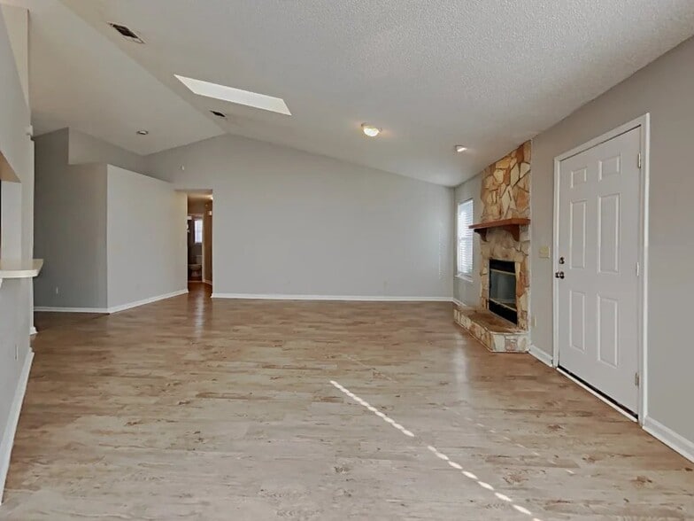 Building Photo - 8515 Iron Mill Ct