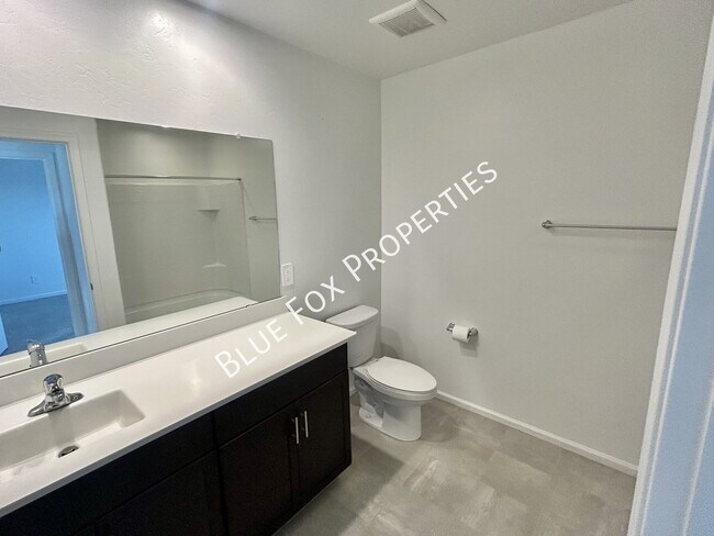 Building Photo - 6973 W Jadewood Ln