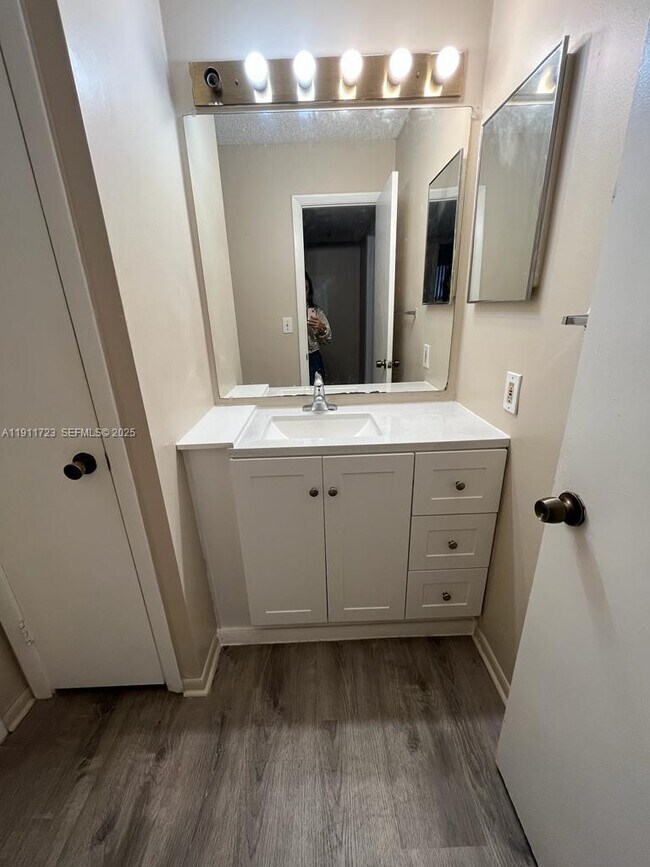 Building Photo - 4501 W McNab Rd