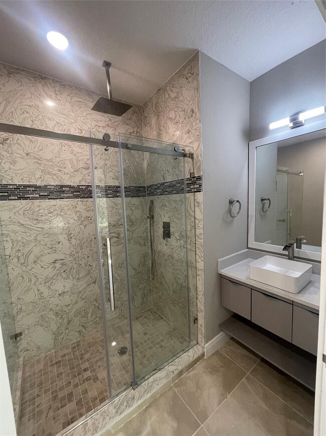 Building Photo - 1807 Brentwood Ct