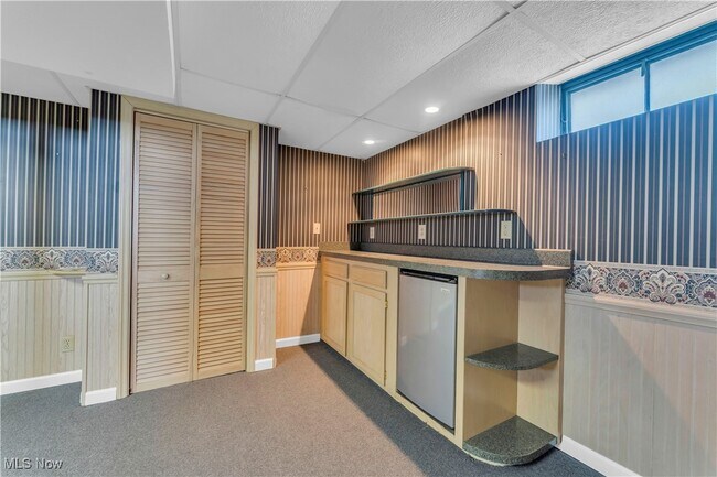 Building Photo - 1487 E 193rd St