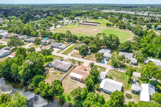 Building Photo - 47 Farragut Dr