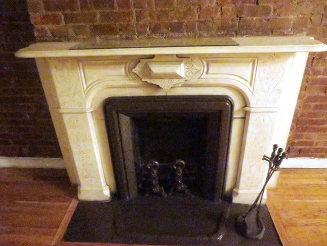 Building Photo - 328 E 55th St