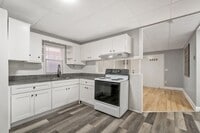 Building Photo - 127 Clearfield St