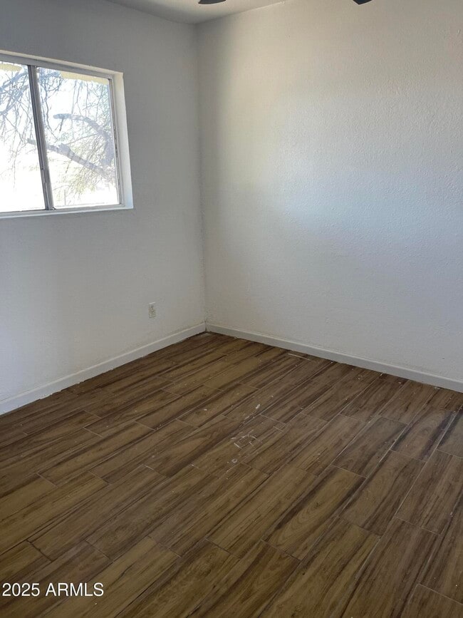 Building Photo - 1203 N Myers Blvd