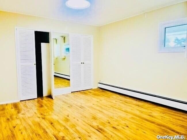 Building Photo - 85 Searingtown Rd