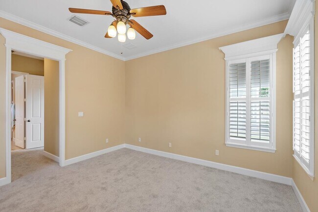 Building Photo - 4244 Grove Park Dr