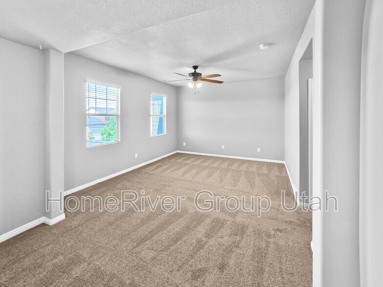 Building Photo - 5342 W Hampstead Ln