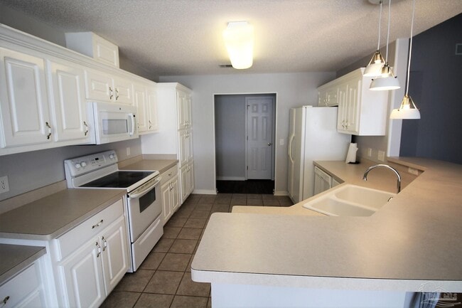 Building Photo - 5454 Keel Dr