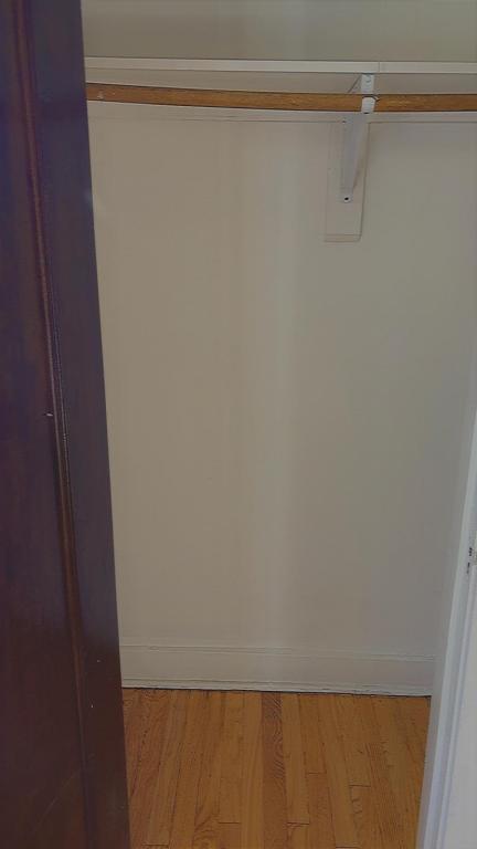 Building Photo - 7759 S Kingston Ave