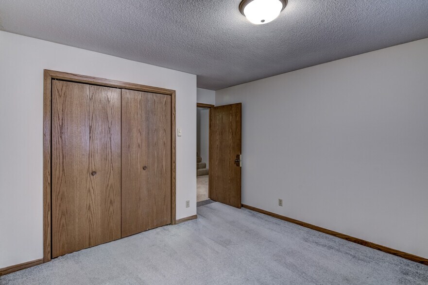 Building Photo - 890 Pumphouse Rd