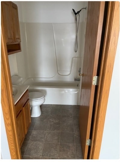 Building Photo - 210 E Verona Ave