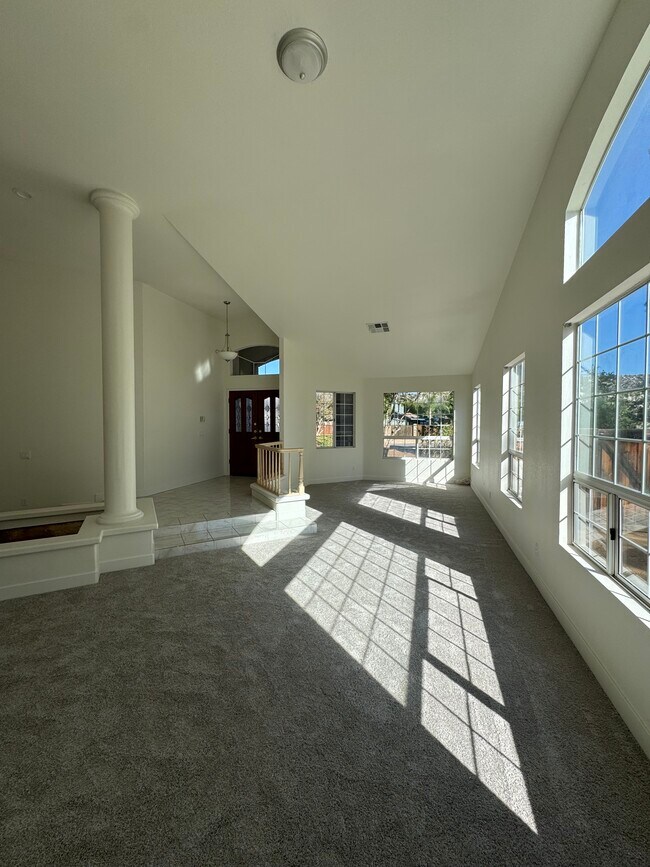 Building Photo - 22747 Pebblestone Dr
