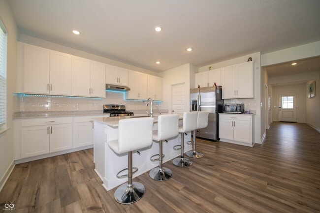 Building Photo - 7234 Darley Ln