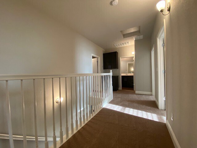 Building Photo - Modern 4bd/3ba 1930 sq. ft. home in Rancho Cordova!