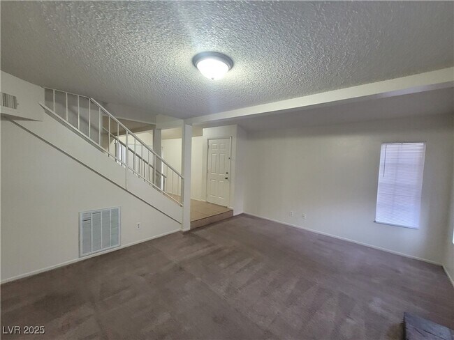 Building Photo - 108 Boysenberry Ln