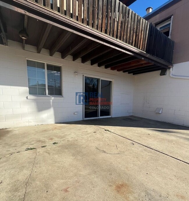 Building Photo - 1303 Coffman St