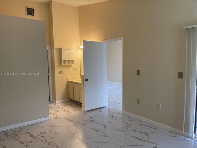 Building Photo - 2243 SW 80th Terrace