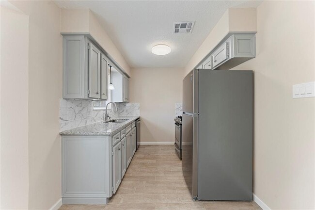 Building Photo - 1410 PI Cir
