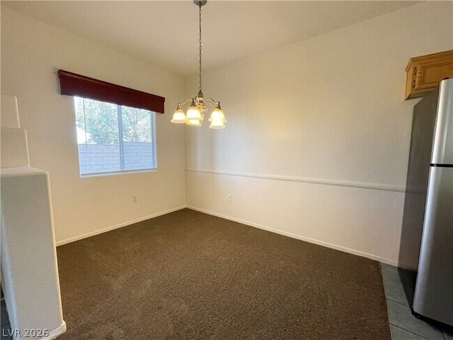 Building Photo - 2110 Los Feliz St