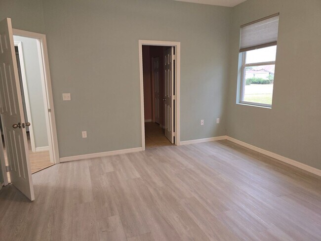 Building Photo - Beautiful 3 Bedroom 2 Bathroom Home, with Scenic Backyard View. Ormond Beach in Hunter's Ridge Co...