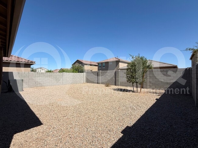 Building Photo - 35408 W San Alvarez Ave
