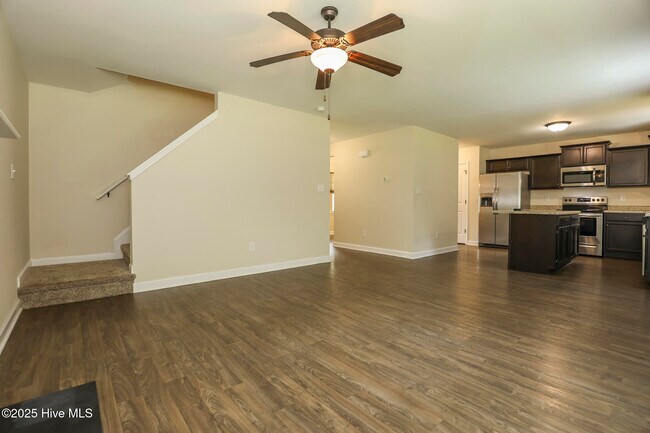 Building Photo - 304 Windward Landing