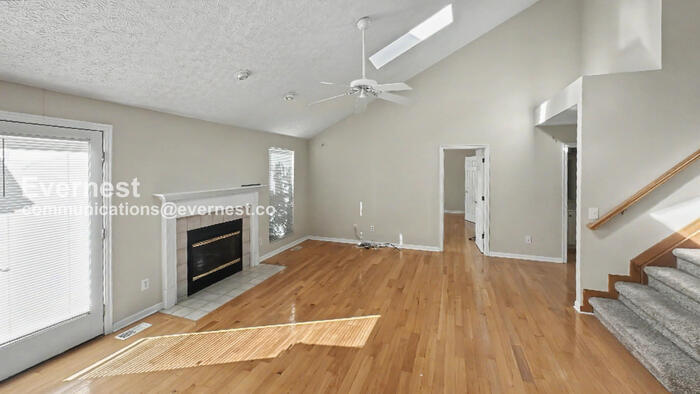 Building Photo - 6330 Wyler Dr