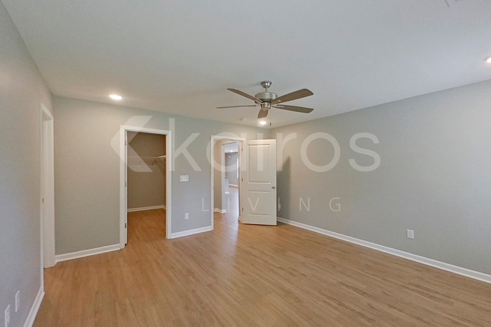 Building Photo - 664 June St