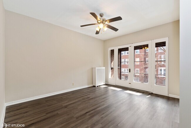 Building Photo - 1408 W Jonquil Terrace