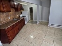 Building Photo - 588 S 10th St