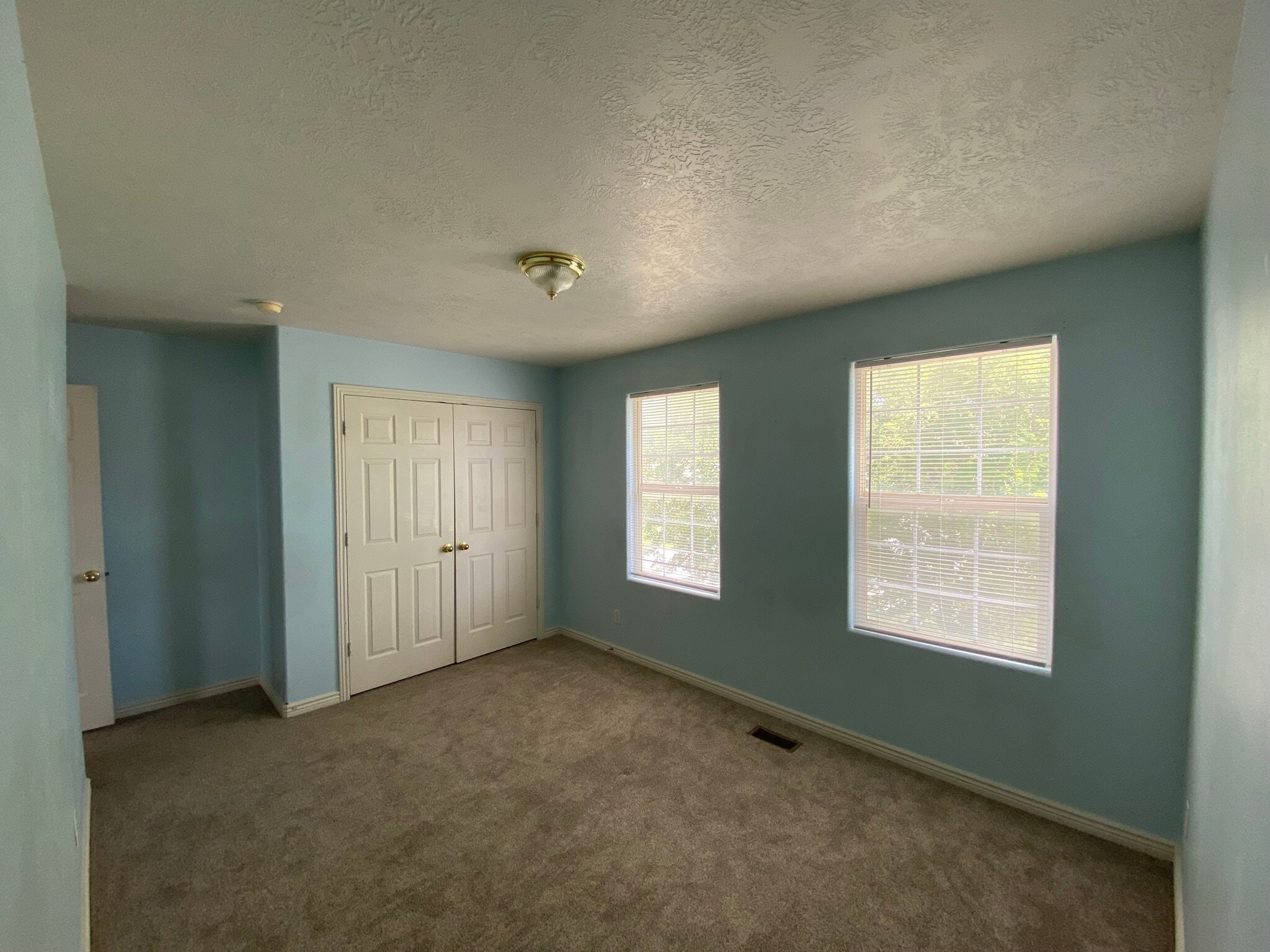 Building Photo - 4169 NW Pinion Cir