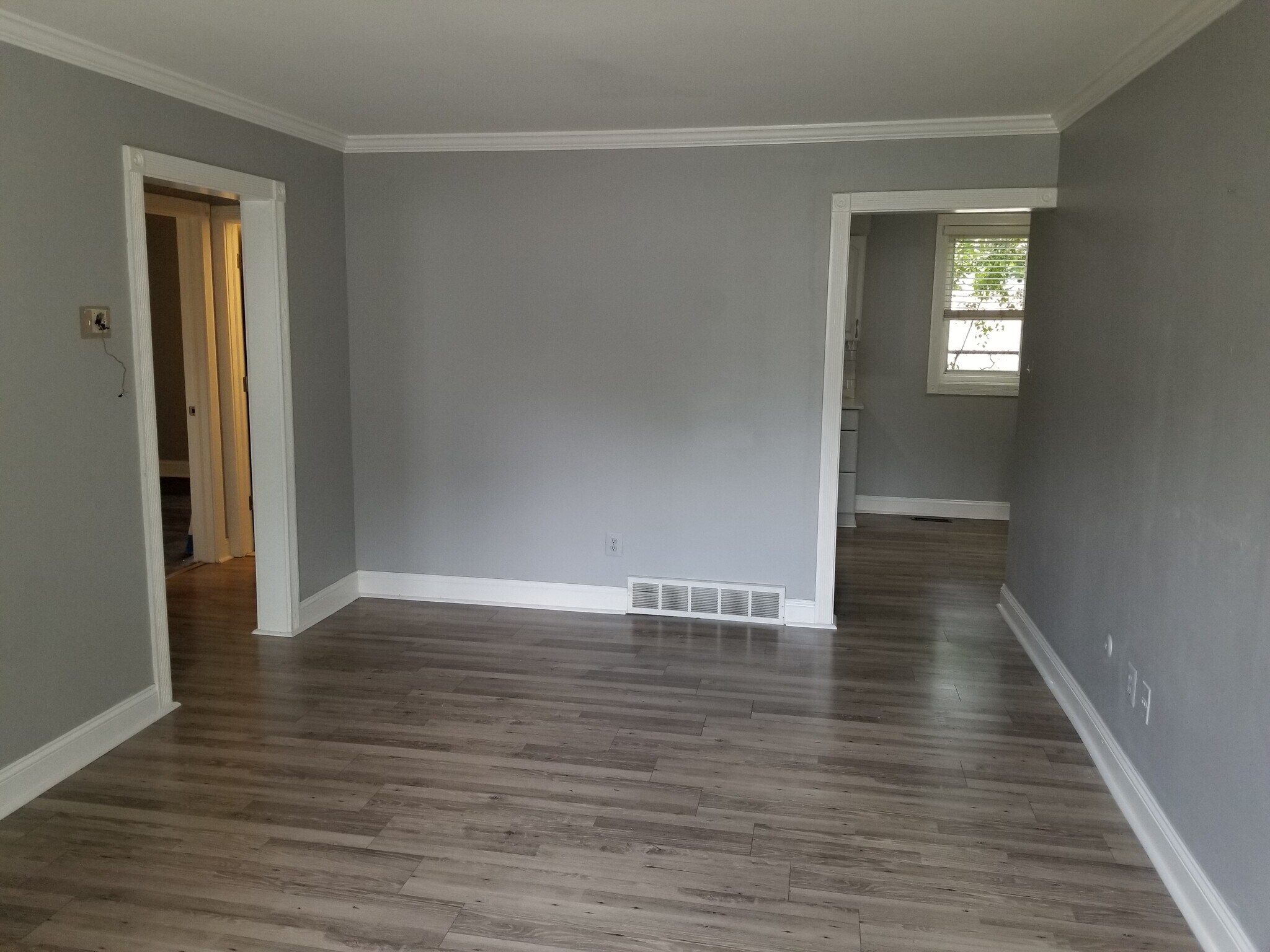 Building Photo - 4030 W 13 Mile Rd