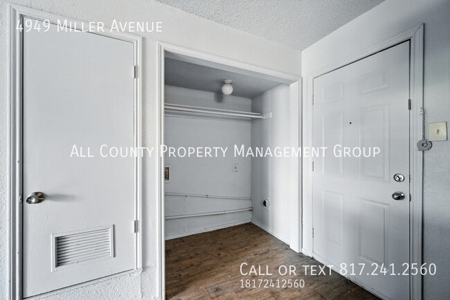 Building Photo - 4949 Miller Ave
