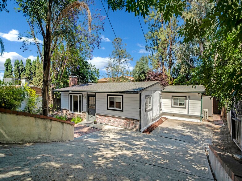 Building Photo - 5338 Campo Rd